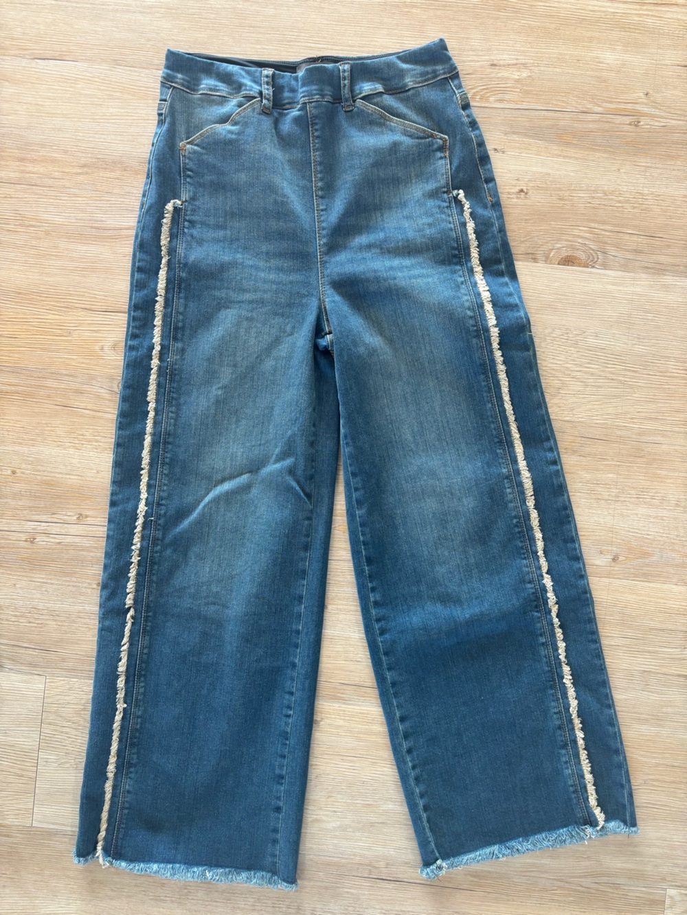Lysse Blue Wide-Leg Jeans with Frayed Side Trim